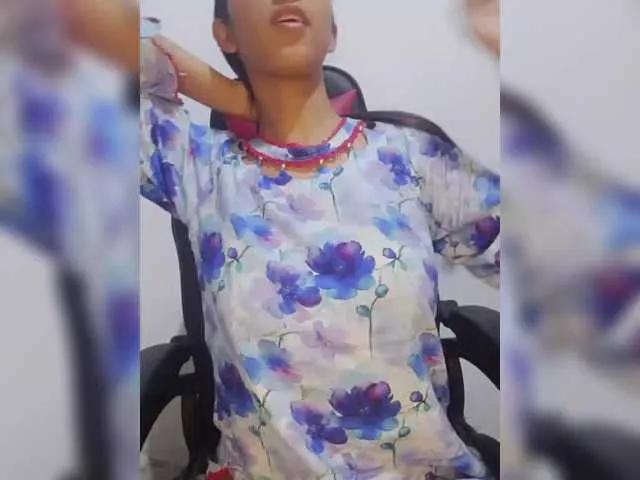 AlinaPopy from BongaCams