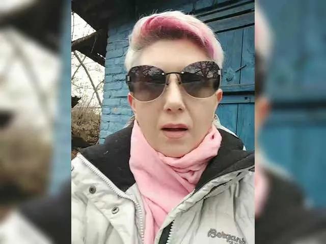 Enchanting BUSINKA-25 gets au naturel and climax while being followed BUSINKA-25 from BongaCams