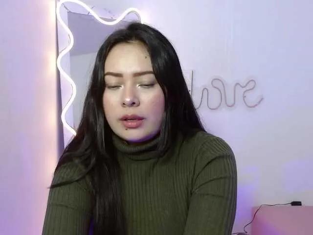 damii-tay from BongaCams