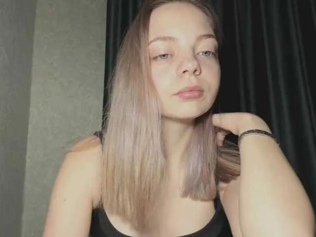 DavinaHaddad from BongaCams