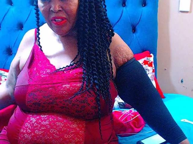 Ebonycandy10 from BongaCams