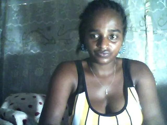 Flania from BongaCams