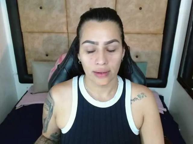 IamCarollVbna from BongaCams