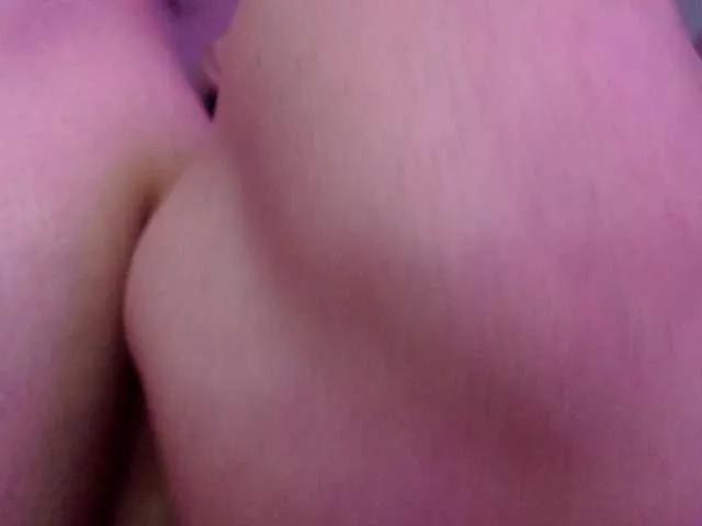 Checkout Laurenelove, she wants to masturbate for you laurenelove from BongaCams