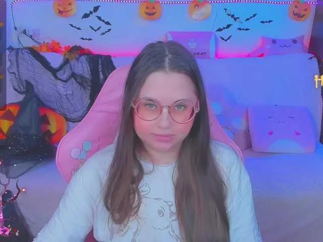 Quirk dreams with sites LittleKitsune's webcam show for a freaky liveshow LittleKitsune from BongaCams