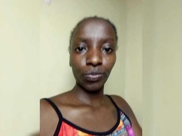 Queenviper from BongaCams