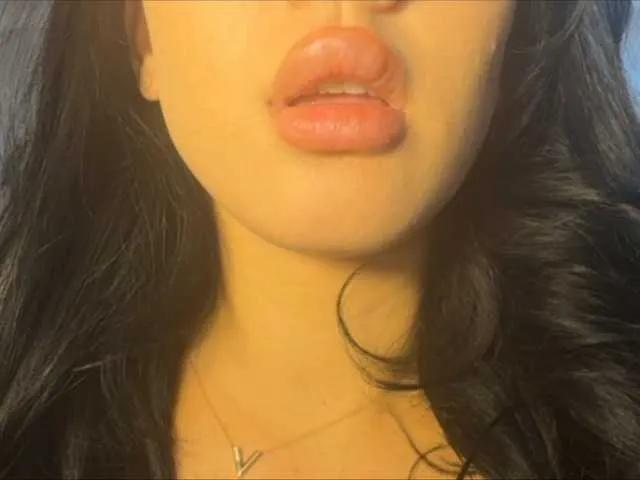 SooMin from BongaCams