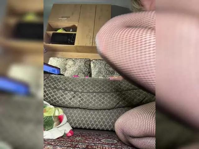 SweetMammy-1 from BongaCams