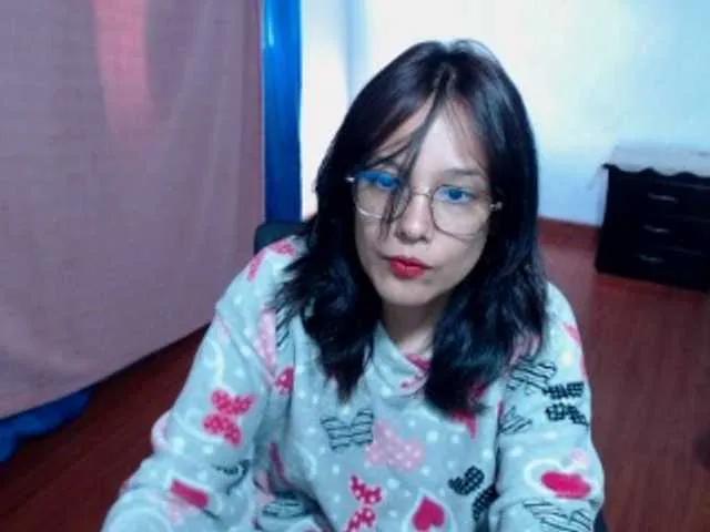 valak133 from BongaCams