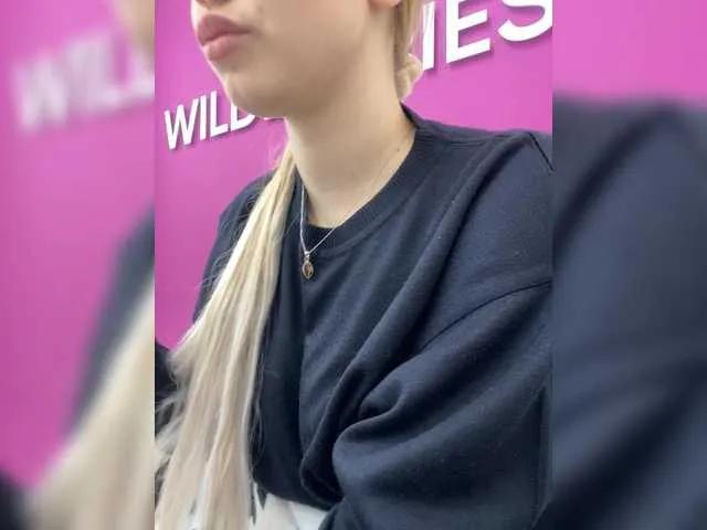 VikaAndMilana from BongaCams