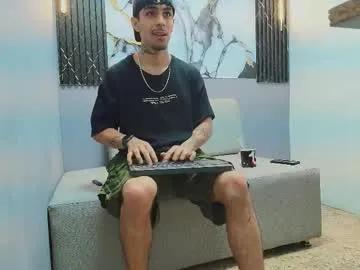 aethon_noir from Chaturbate