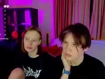 Luscious Berry_assortment gets unclothed and peak while being gazed on berry_assortment from Chaturbate