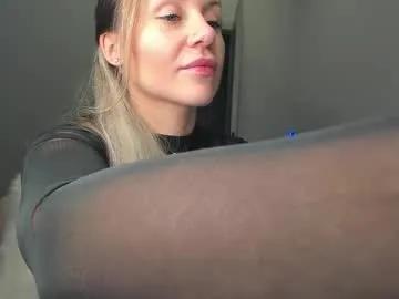 Nasty Cometoseeme_ from Chaturbate - most beautiful outfits in a sweet stream cometoseeme_ from Chaturbate