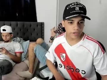 dick_master17 from Chaturbate