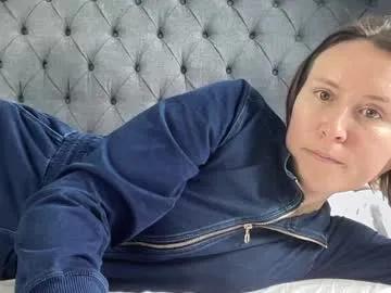 eatmypie69 from Chaturbate