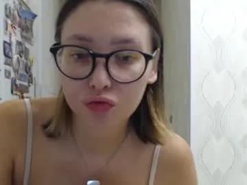 genev__ievee from Chaturbate