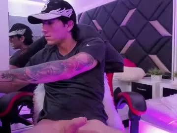 handsomeboys19 from Chaturbate