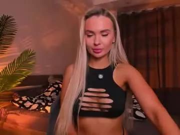 honey_bunnyy_ from Chaturbate