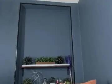 Try Jessica_foxie, she wants to masturbate for you jessica_foxie from Chaturbate