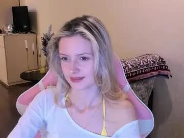 julie_flores from Chaturbate