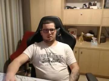 kevinnlovely from Chaturbate