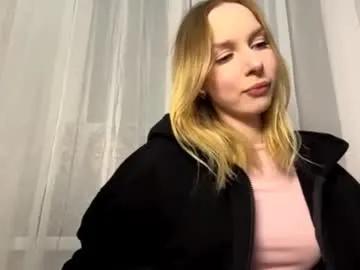 Fulfill your itch with the sexy Chaturbate camwhore - Lakeshavotraw lakeshavotraw from Chaturbate