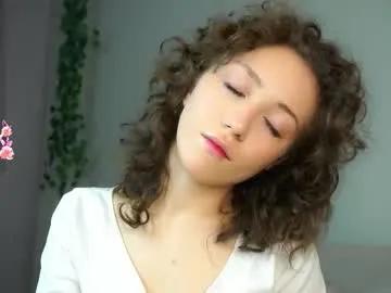 loriamarzinske from Chaturbate