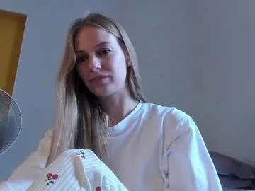 magic_couple13 from Chaturbate