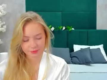 Broadcasting dreams and saucy enjoyment with Chaturbate's seasoned Melanie_ryer melanie_ryer from Chaturbate