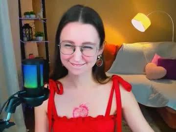 yourlovelystoryy from Chaturbate