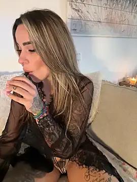 -Alisa from StripChat