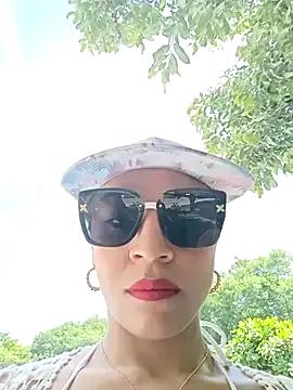 _joanne_and_oliver_ from StripChat