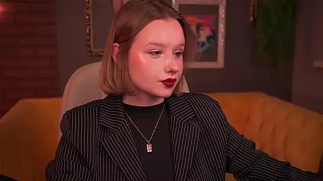 AdeleLoomis from StripChat