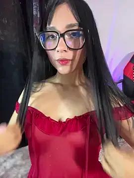 AlannaDollx from StripChat