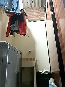 AlejoKhalifa_ from StripChat