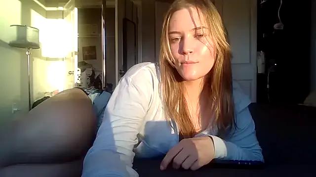 AllesandraLove from StripChat