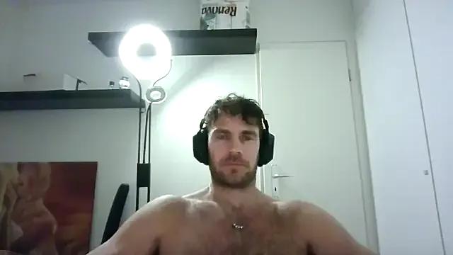 alpha-hunk from StripChat