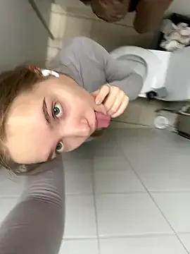 Enchanting Bambi_lu gets nude and squirt while being gazed on bambi_lu from StripChat