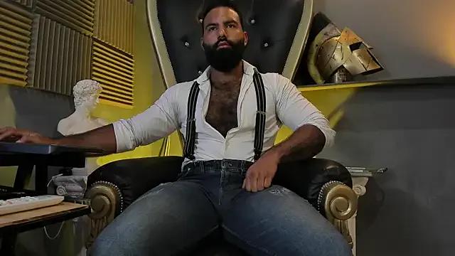 BeardAndrew from StripChat