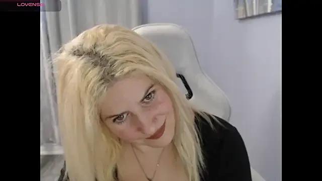 Explore BellaStar84, she wants to masturbate for you BellaStar84 from StripChat