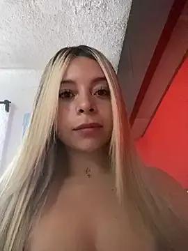 CristalGmez from StripChat