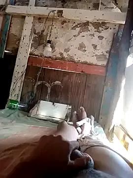 daniel_traviexxxo from StripChat