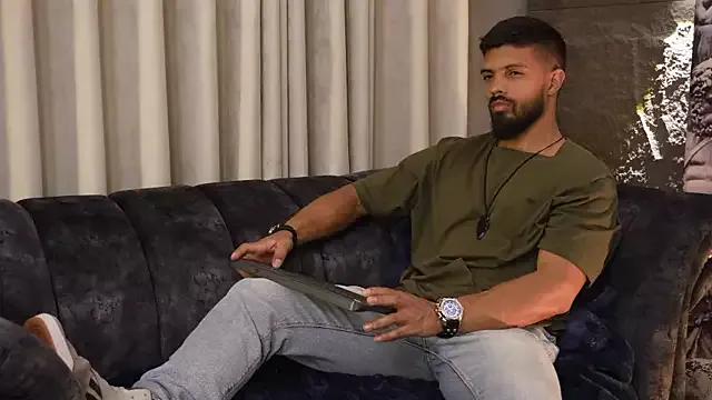 Broadcasting fantasies and freaky pleasure with StripChat's seasoned DannSaenz DannSaenz from StripChat