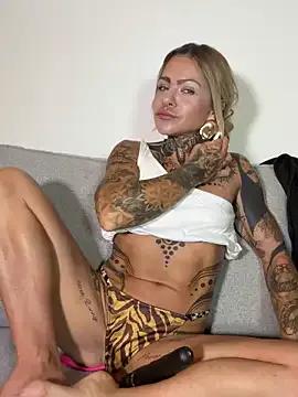 Watch Divina_X_, they want to masturbate for you Divina_X_ from StripChat