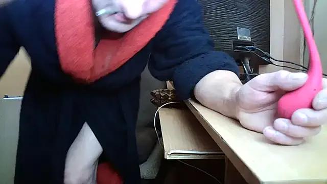 dundyFocus from StripChat