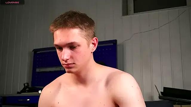 dustyn_fox from StripChat