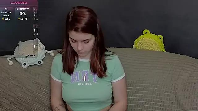 ElzaBlis from StripChat