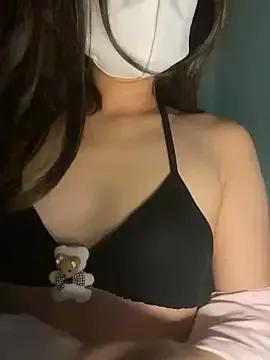 Fin-xinh18 from StripChat