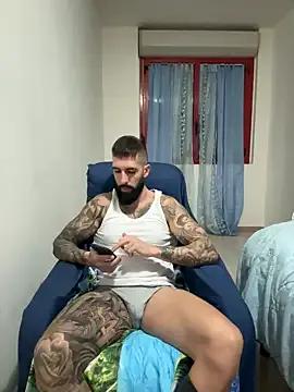 Gioeltoro89 from StripChat
