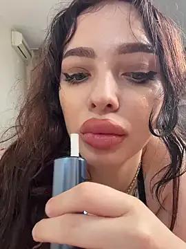 Hannah_xBaby from StripChat